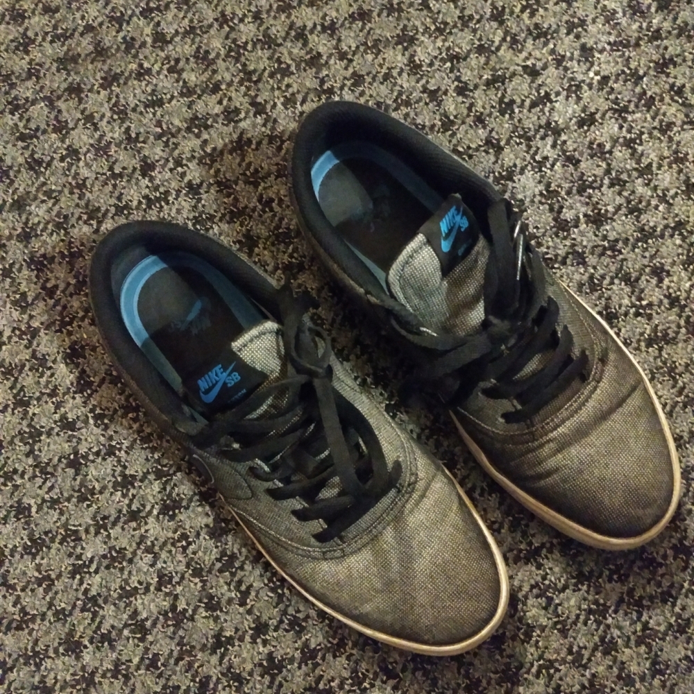 Men's Nike size 9